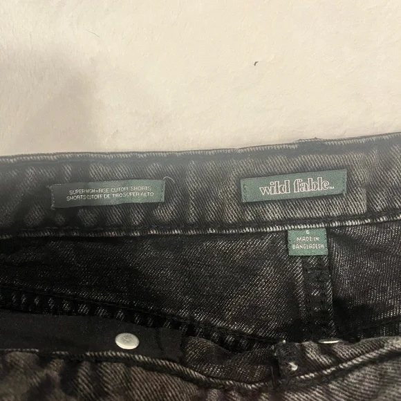 Wild Fable Size 6 Black Super High Rise Cut Off Shorts - Picture 4 of 7